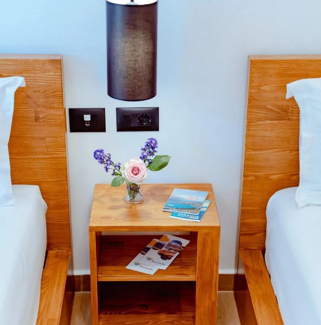 アパート Gloal Suites & Residence Sarandë アルバニア
