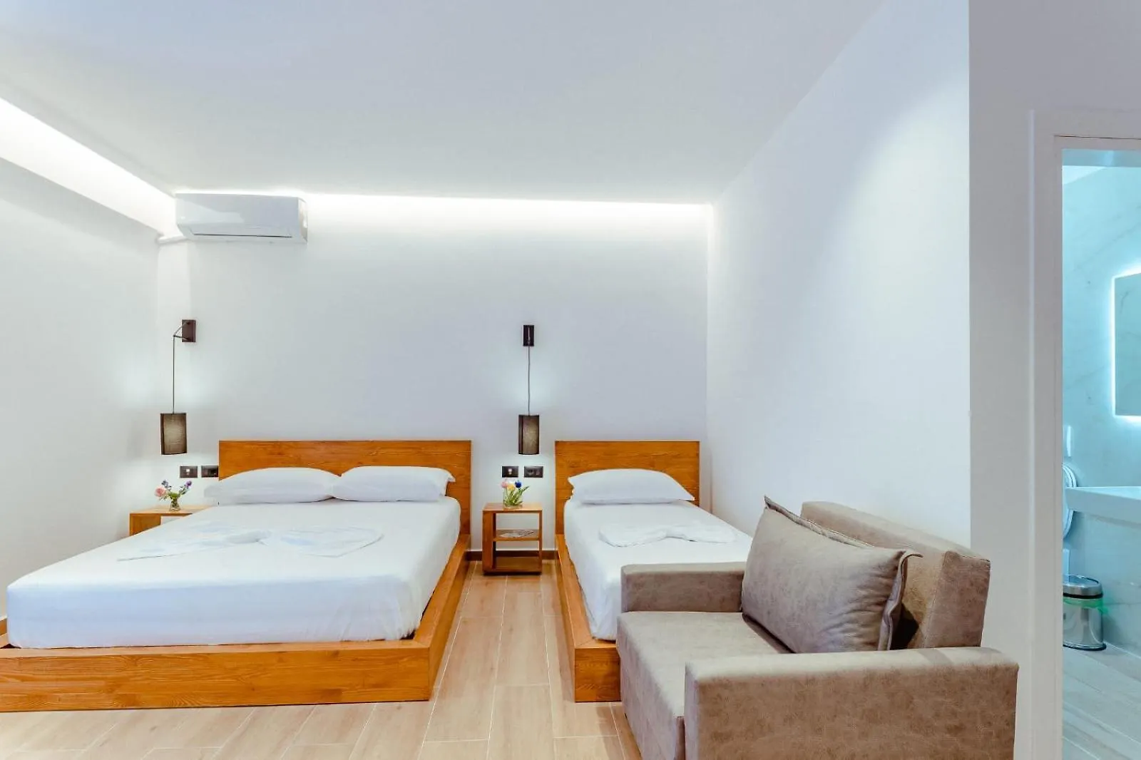 Gloal Suites & Residence Sarandë 0*,