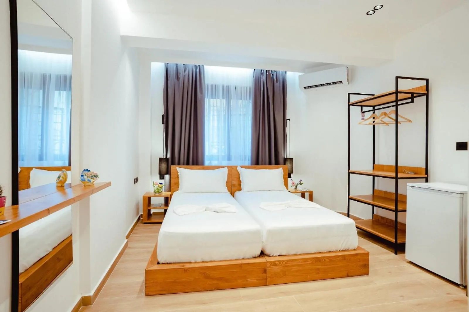 Gloal Suites & Residence Sarandë アパート