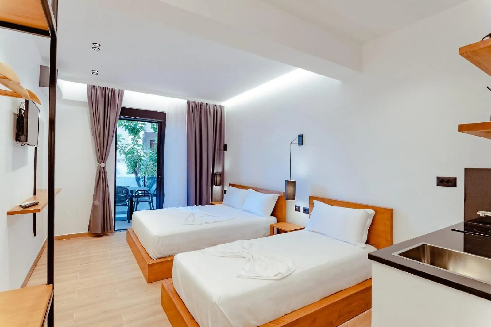 Gloal Suites & Residence Sarandë 0*,